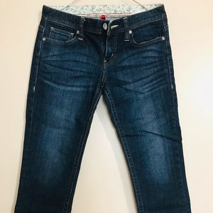 Uniqlo dark blue women size 27 quarter jean pants